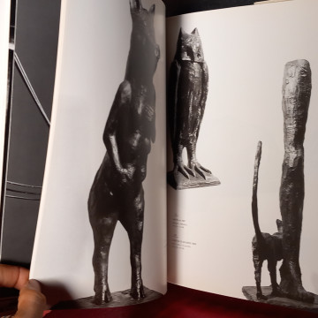 L'ESCULTURA DE MEDINA-CAMPENY, DANIEL GIRALT-MIRACLE.