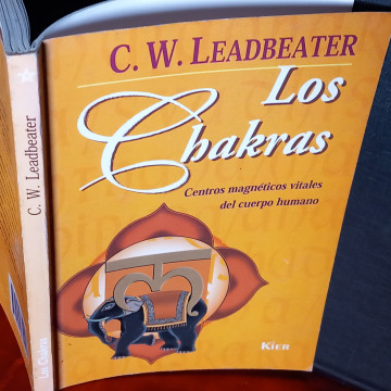 LOS CHAKRAS, CHARLES WEBSTER LEADBEATER.