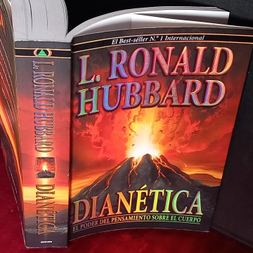 DIANÉTICA, L. RONALD HUBBARD.