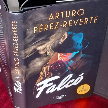 FALCÓ, ARTURO PÉREZ-REVERTE.