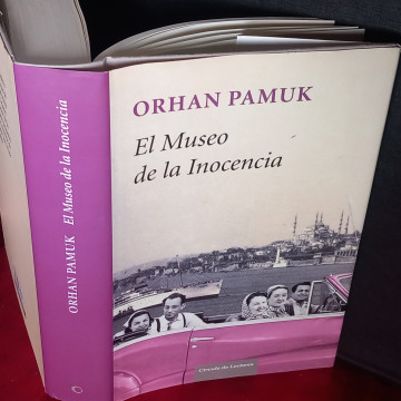 EL MUSEO DE LA INOCENCIA, ORHAN PAMUK.