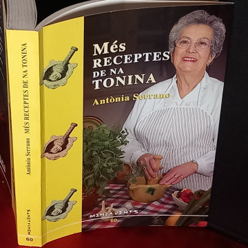 MÉS RECEPTES DE NA TONINA, ANTÒNIA SERRANO.