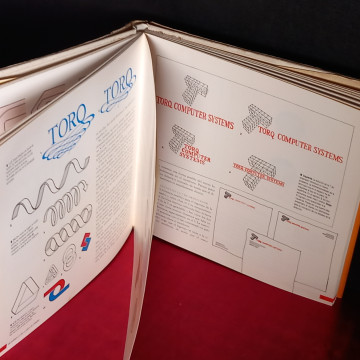 CÓMO DISEÑAR MARCAS Y LOGOTIPOS, JOHN MURPHY.