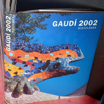 GAUDI 2002 MISCELÁNEA.