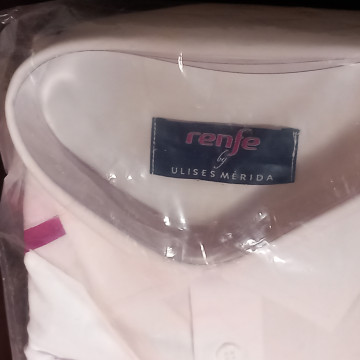 CAMISA OFICIAL UNIFORME DE RENFE (NUEVA).