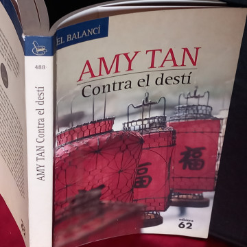 CONTRA EL DESTÍ, AMY TAN.