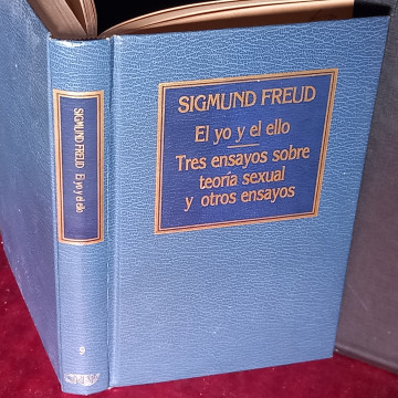 EL YO Y EL ELLO, TRES ENSAYOS SOBRE TEORÍA SEXUAL, SIGMUND FREUD.