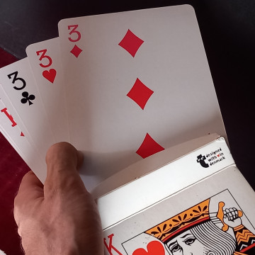 BARAJA DE PÓKER PARA JUEGOS DE MANOS.