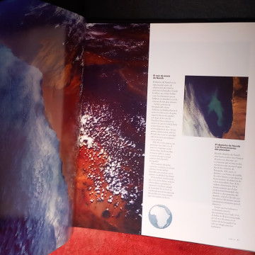 ÓRBITA, LOS ASTRONAUTAS DE LA NASA FOTOGRAFÍAN LA TIERRA.
