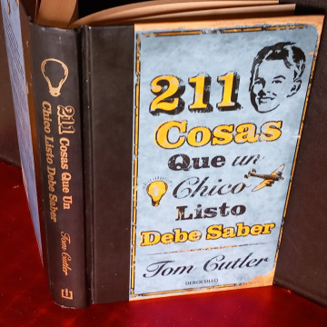 211 COSAS QUE UN CHICO LISTO DEBE SBER, TOM CUTLER.