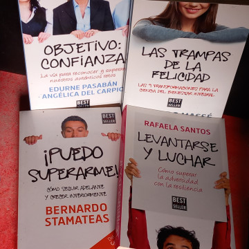 LOTE 4 NOVELAS DE AUTOAYUDA Y DESARROLLO PERSONAL