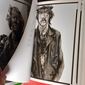 RICHARD AVEDON IN THE AMERICAN WEST (EN CATALÀ).