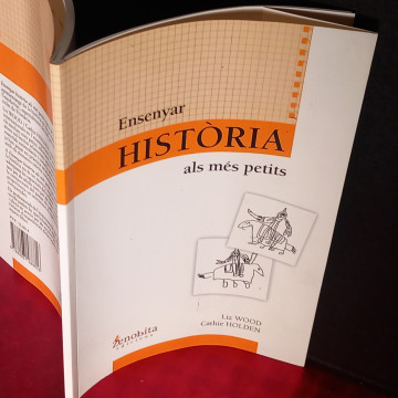 ENSENYAR HISTÒRIA ALS MÉS PETITS, LIZ WOOD.
