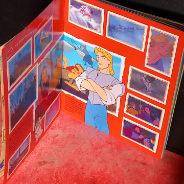 ÁLBUM DE CROMOS POCAHONTAS (INCOMPLETO).
