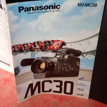CATÁLOGO VIDEOCÁMARA PANASONIC VHS NV-MC30