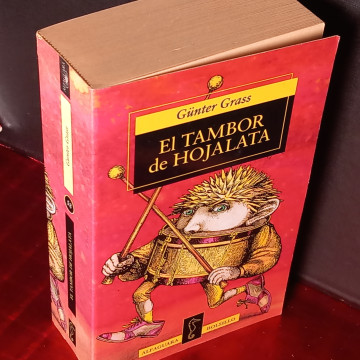 EL TAMBOR DE HOJALATA, GUNTER GRASS.