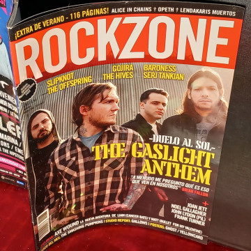 REVISTA ROCKZONE 83