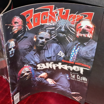 REVISTA ROCK HARD 2