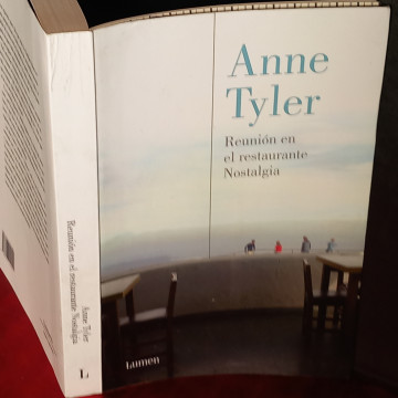 REUNIÓN EN EL RESTAURANTE NOSTALGIA, ANNE TYLER.