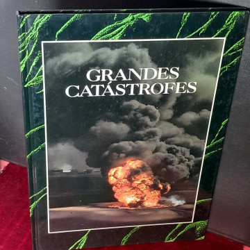 GRANDES CATÁSTROFES, CARLES DE TORRES.