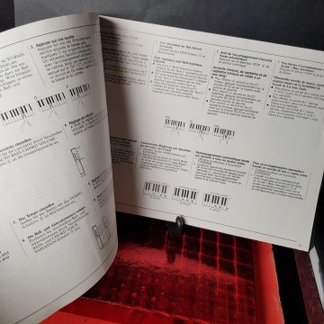 Manual órgano Yamaha PortaTone PSR 12 instrucciones
