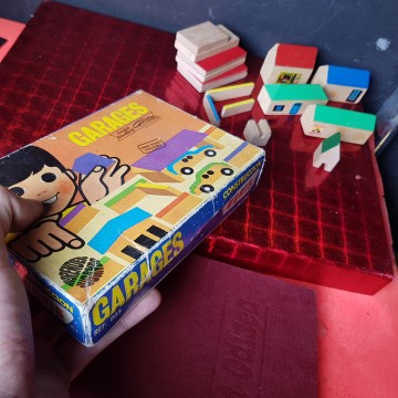 Garaje construcciones Urbis juegos educativos Goula piezas de madera