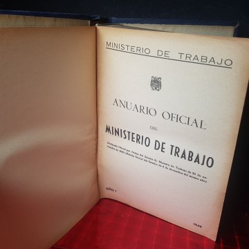 5 € Anuario oficial del Ministerio de Trabajo 1948-49