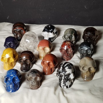 60 € Lote calaveras de piedra pulida 16 unidades