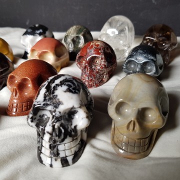 60 € Lote calaveras de piedra pulida 16 unidades