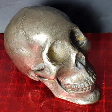 Calavera de metal pisapapeles antiguo tamaño mediano