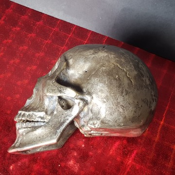 Calavera de metal pisapapeles antiguo tamaño mediano