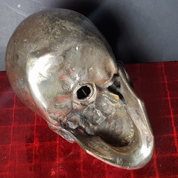 Calavera de metal pisapapeles antiguo tamaño mediano