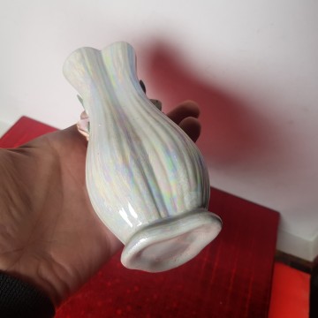 Jarrón florero pequeño de porcelana color blanco